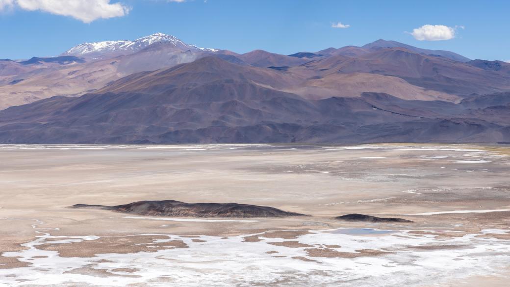 A photo of Salar de Antofalla in Argentina