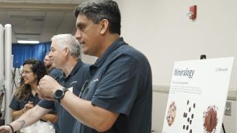 picture of Henry Walqui speaking