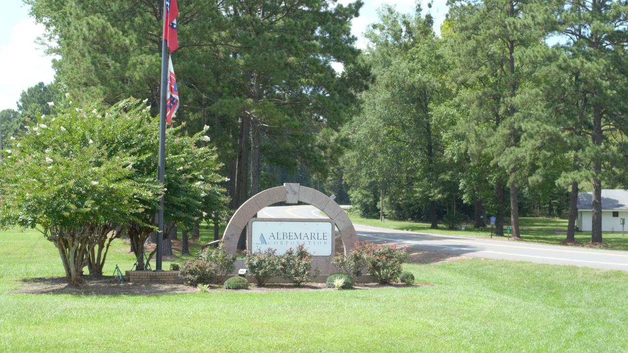 Albemarle outdoor sign at Magnolia plant