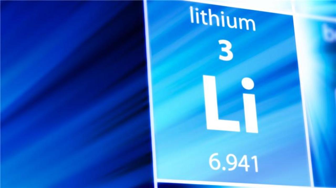 Difference between lithium hydroxide and lithium carbonate