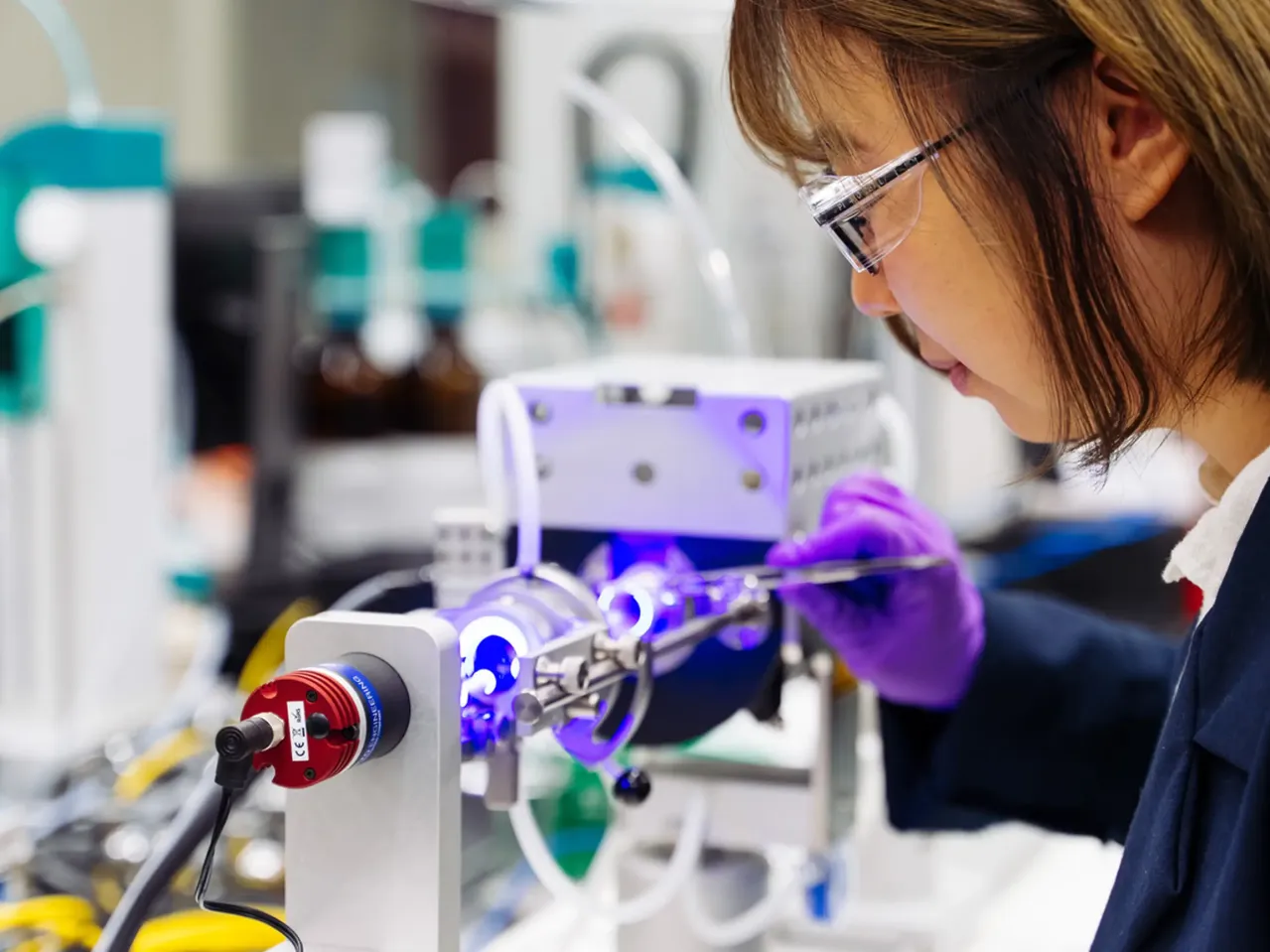 Woman in lab.