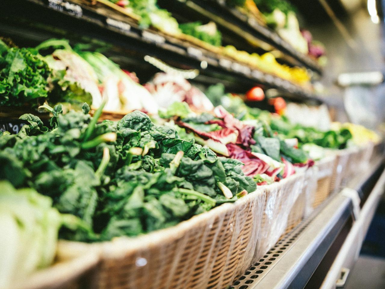 Grocery store produce isle